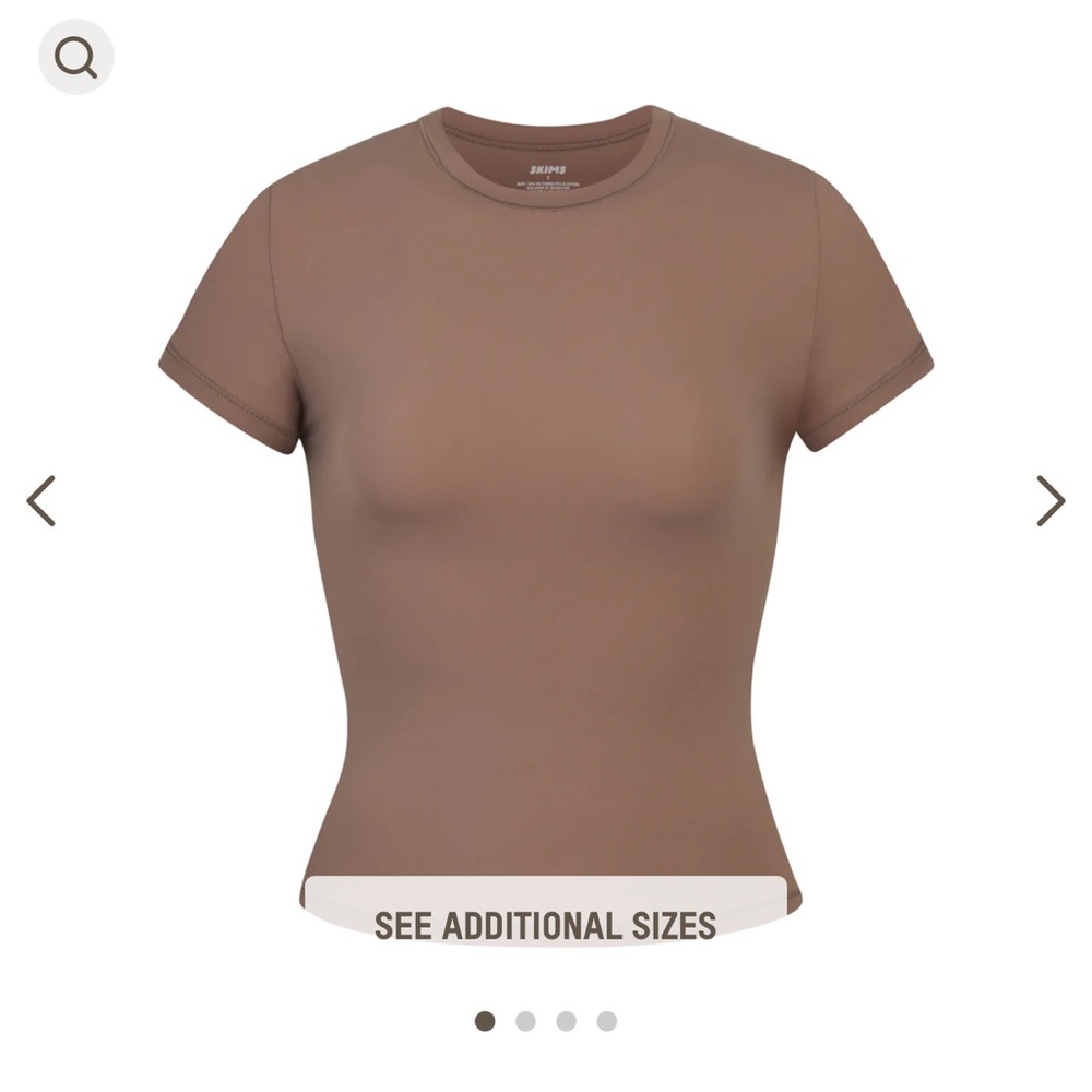 NEW: Skims “Fits Everybody” Tshirt